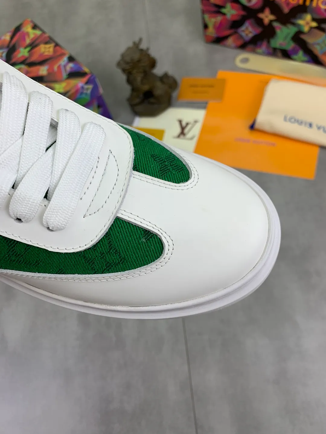 Men's men's shoes💰P520💰[New model]🆘High quality cowhide [Louis Vuitton]LV official website latest model🎁casual and fashionable men's shoes👟hot style💥simple and elegant style, exclusive for trendy men. Unique official website latest brand elements👑original decoration, fashionable and generous, the fabric is made of original denim➕comfortable and breathable mesh lining➕cow leather feet ✅The official website specifies wear-resistant casual outsole, the classic model is taken in real life🎬Color: 5⃣️colors available😍Number of codes: 38-44 Full set of packaging